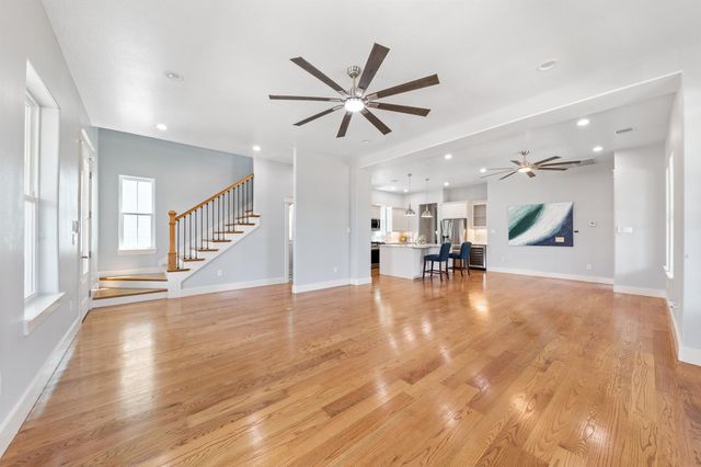 13 Caravelle Court, Galveston, TX 77554