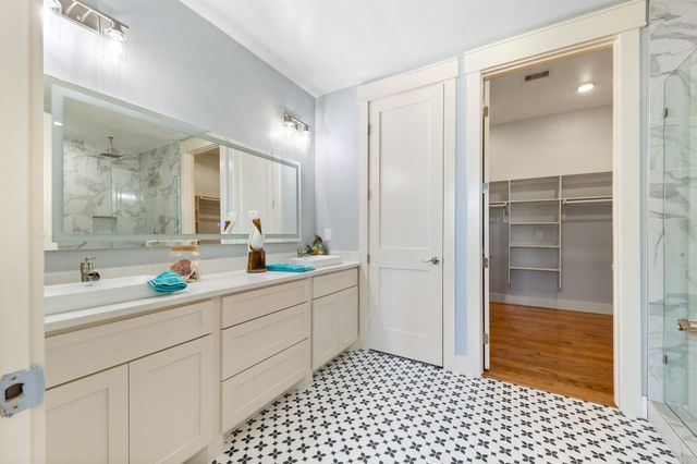 13 Caravelle Court, Galveston, TX 77554