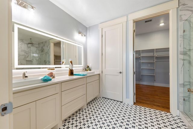 13 Caravelle Court, Galveston, TX 77554