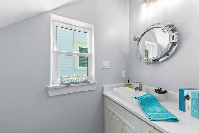 13 Caravelle Court, Galveston, TX 77554