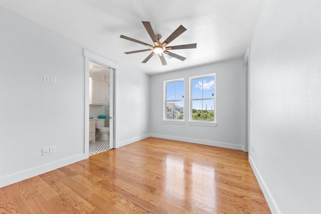 13 Caravelle Court, Galveston, TX 77554