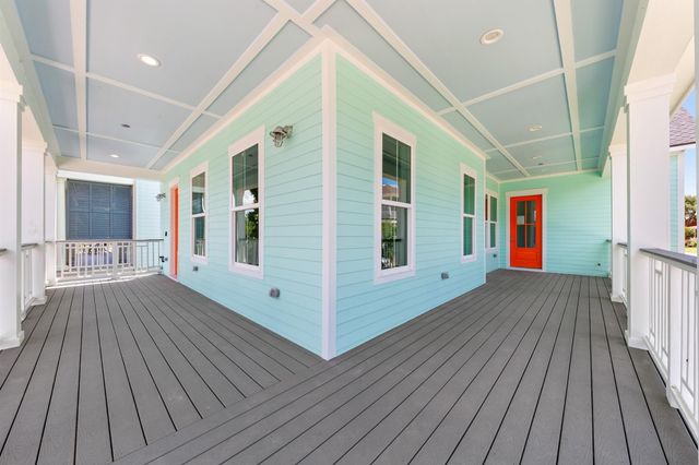 13 Caravelle Court, Galveston, TX 77554