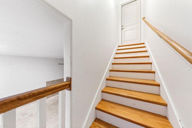 13 Caravelle Court, Galveston, TX 77554