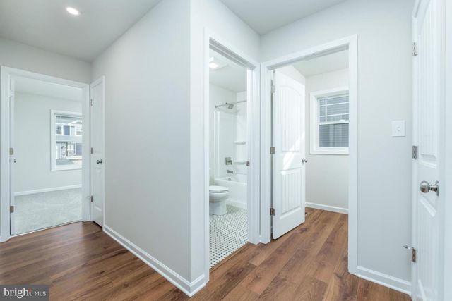 806 GREENWICH LN, Shippensburg, PA 17257