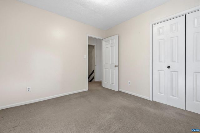 4802 MECHUNK RD, Keswick, VA 22947