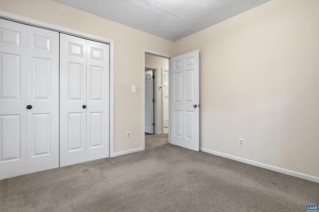 4802 MECHUNK RD, Keswick, VA 22947