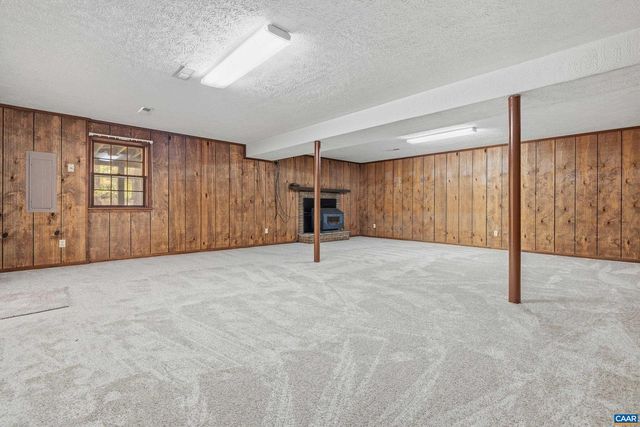 4802 MECHUNK RD, Keswick, VA 22947