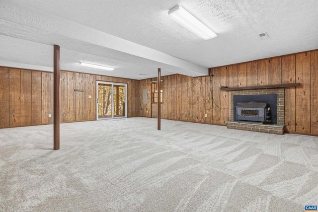 4802 MECHUNK RD, Keswick, VA 22947