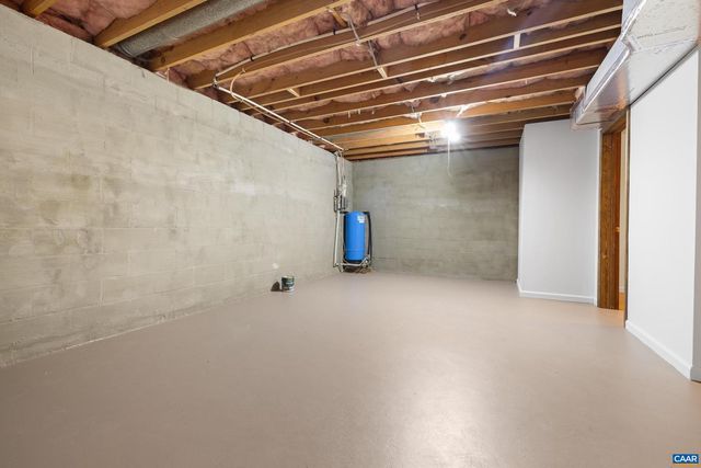 4802 MECHUNK RD, Keswick, VA 22947