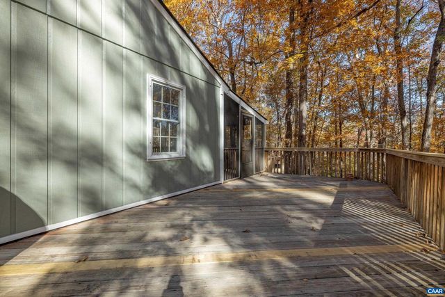 4802 MECHUNK RD, Keswick, VA 22947