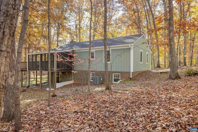 4802 MECHUNK RD, Keswick, VA 22947