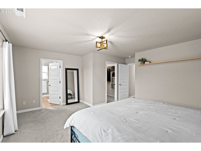 56 SHORE Dr, St Helens, OR 97051