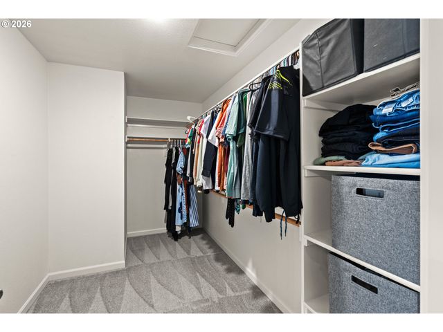 56 SHORE Dr, St Helens, OR 97051