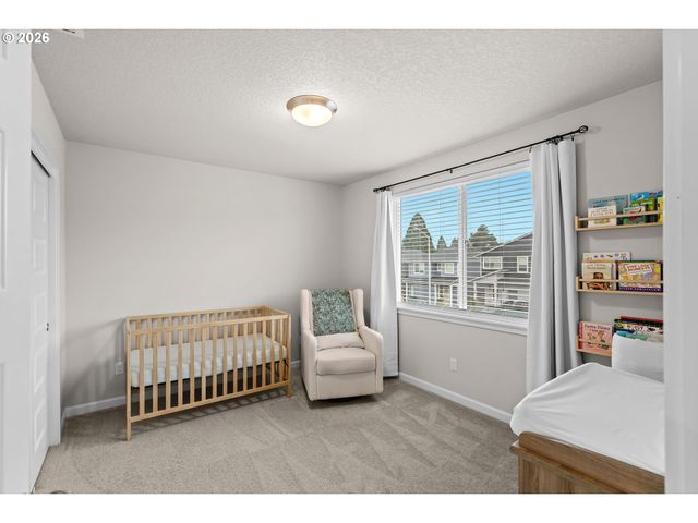 56 SHORE Dr, St Helens, OR 97051