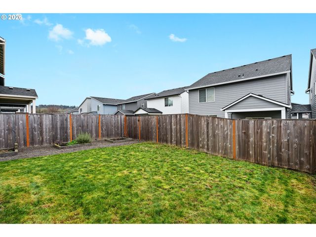 56 SHORE Dr, St Helens, OR 97051