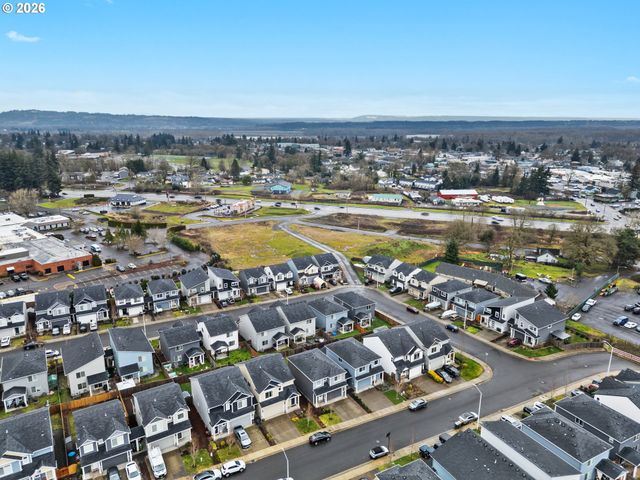 56 SHORE Dr, St Helens, OR 97051