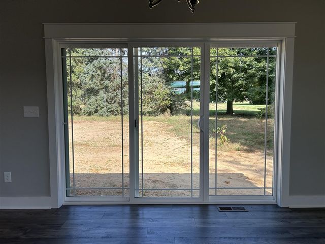 9 Aviara Oaks Parkway, Jackson, MI 49201