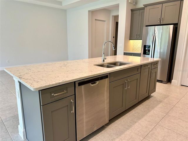 8313 TOPSAIL PLACE, Winter Garden, FL 34787