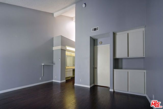 25595 Pine Creek Lane, Wilmington (los Angeles), CA 90744