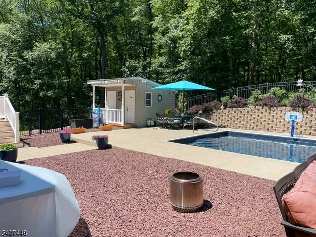 105 Orben Dr, Roxbury Twp., NJ 07850