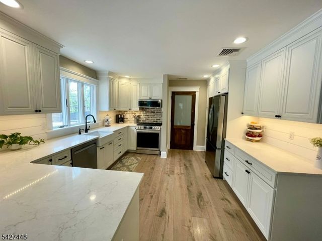 105 Orben Dr, Roxbury Twp., NJ 07850