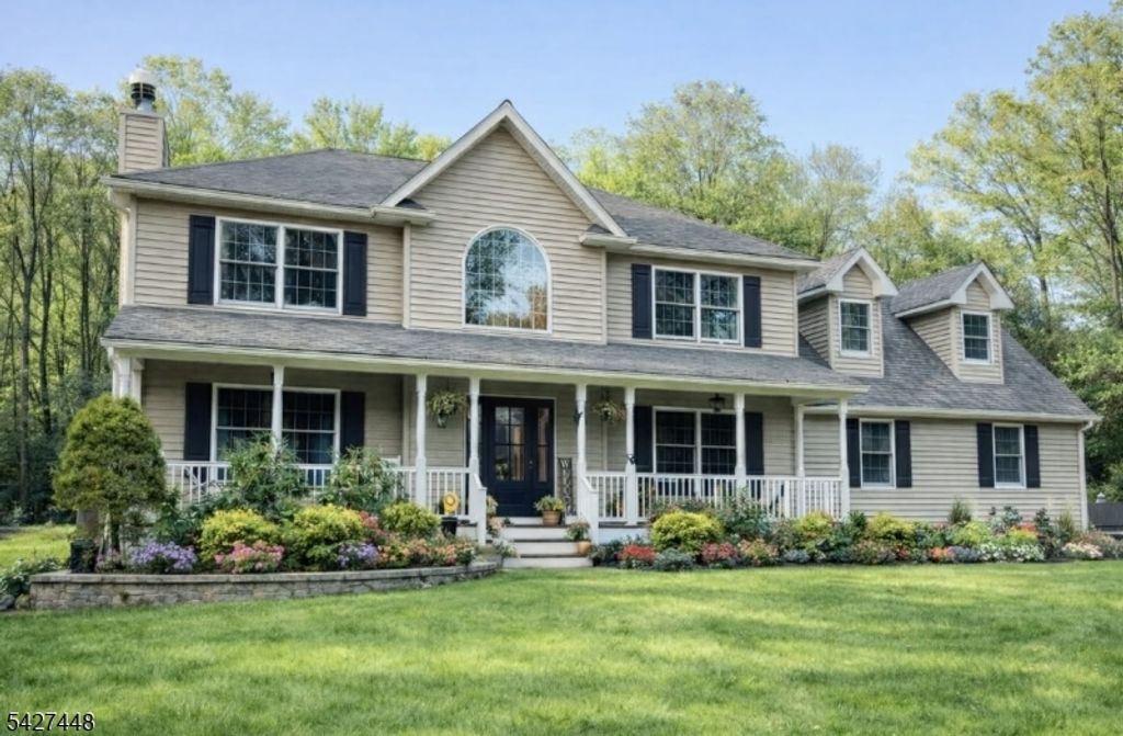 105 Orben Dr, Roxbury Twp., NJ 07850
