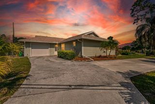 2411 SE Floresta Drive, Port St. Lucie, Port St Lucie, FL 34984