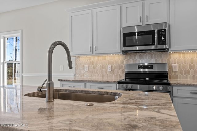 333 Mangrove Court, Ayden, NC 28513