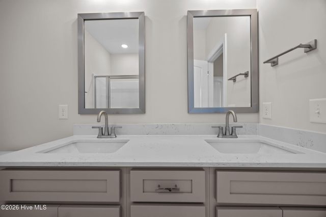 333 Mangrove Court, Ayden, NC 28513