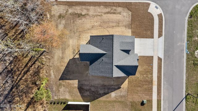 333 Mangrove Court, Ayden, NC 28513