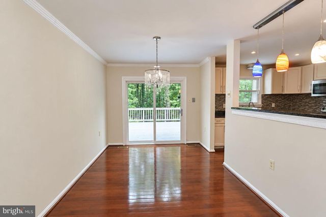 1412 BAYSHIRE LN, Herndon, VA 20170