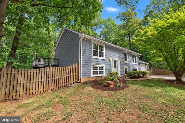 1412 BAYSHIRE LN, Herndon, VA 20170