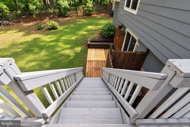 1412 BAYSHIRE LN, Herndon, VA 20170