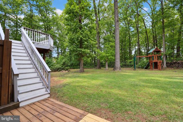 1412 BAYSHIRE LN, Herndon, VA 20170
