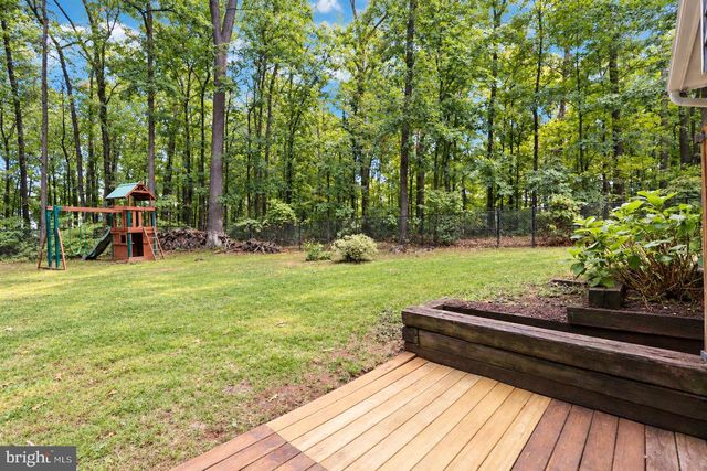 1412 BAYSHIRE LN, Herndon, VA 20170