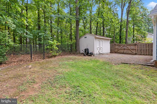 1412 BAYSHIRE LN, Herndon, VA 20170