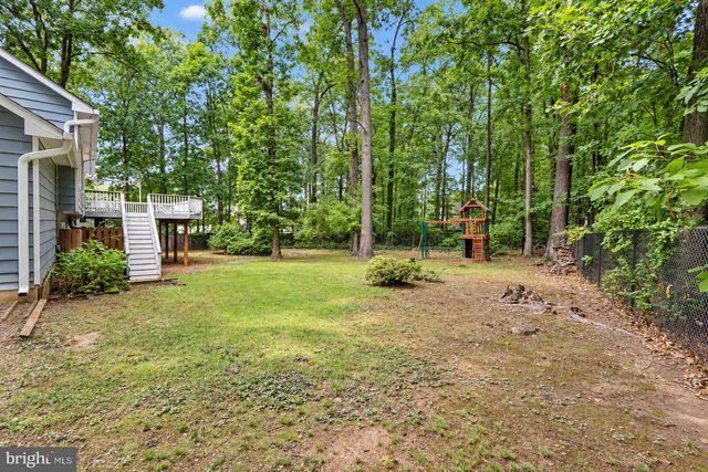 1412 BAYSHIRE LN, Herndon, VA 20170