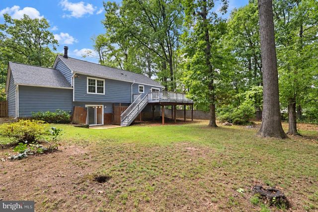 1412 BAYSHIRE LN, Herndon, VA 20170