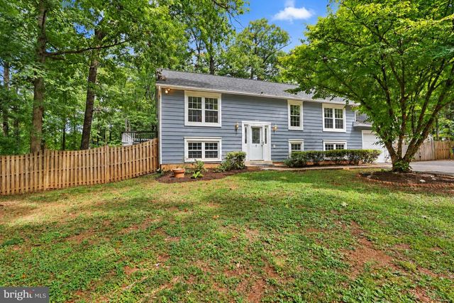 1412 BAYSHIRE LN, Herndon, VA 20170