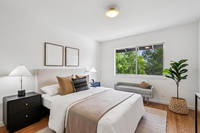 25845 Springhill Drive, Los Altos Hills, CA 94022