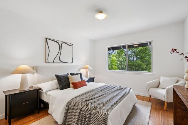 25845 Springhill Drive, Los Altos Hills, CA 94022