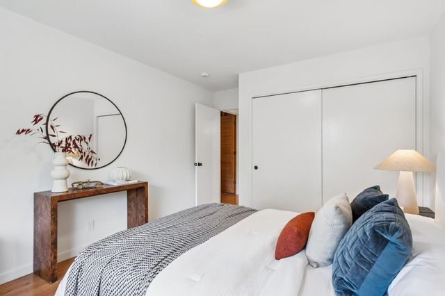 25845 Springhill Drive, Los Altos Hills, CA 94022