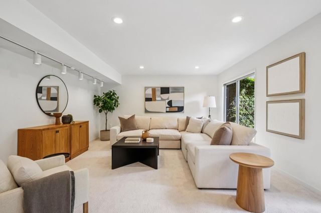 25845 Springhill Drive, Los Altos Hills, CA 94022