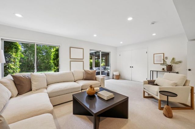 25845 Springhill Drive, Los Altos Hills, CA 94022