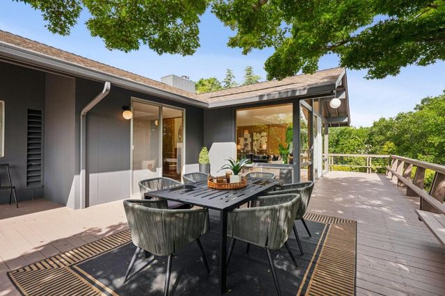 25845 Springhill Drive, Los Altos Hills, CA 94022