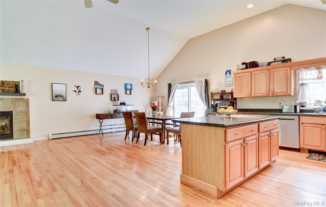 168 Dunn Town Road, Wurtsboro, NY 12790