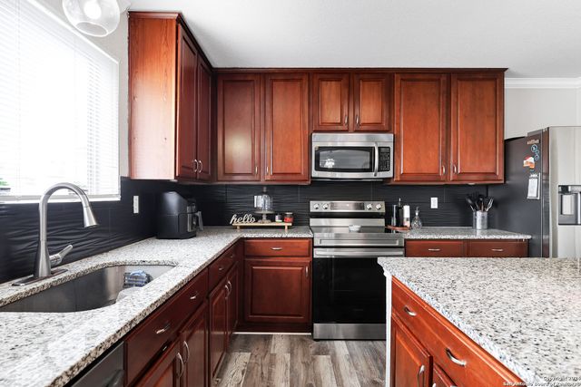 11006 FUNNY CIDE, San Antonio, TX 78245