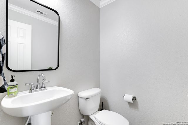 11006 FUNNY CIDE, San Antonio, TX 78245