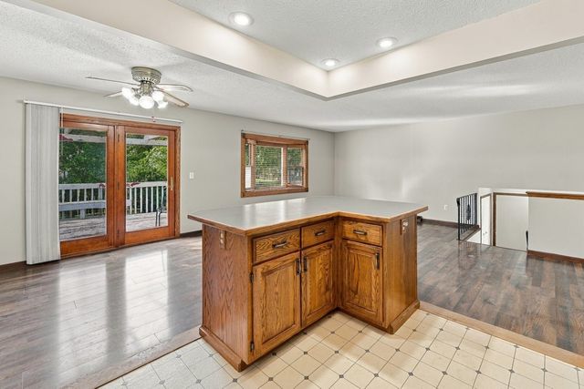3330 Fairview Drive, Bettendorf, IA 52722
