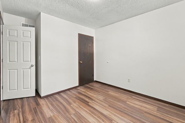 3330 Fairview Drive, Bettendorf, IA 52722